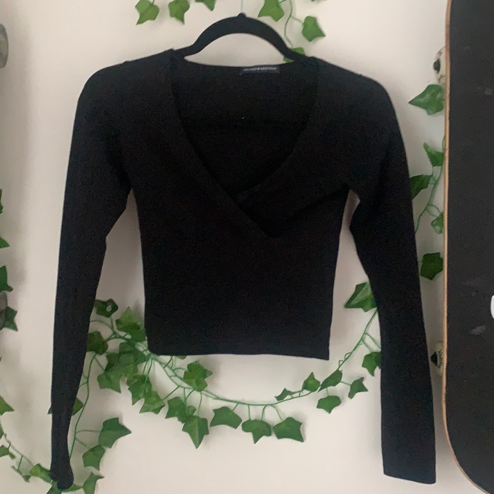 BRANDY MELVILLE LONG SLEEVE AMARA TOP